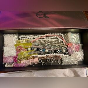 Jewelry Makers & Beaders Look At This Beautiful Lot Pink, White, & Crystal Beads